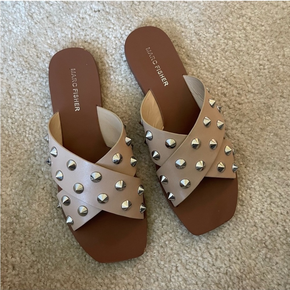 *SOLD* MARC FISHER criss cross studded flat slides sandals 7